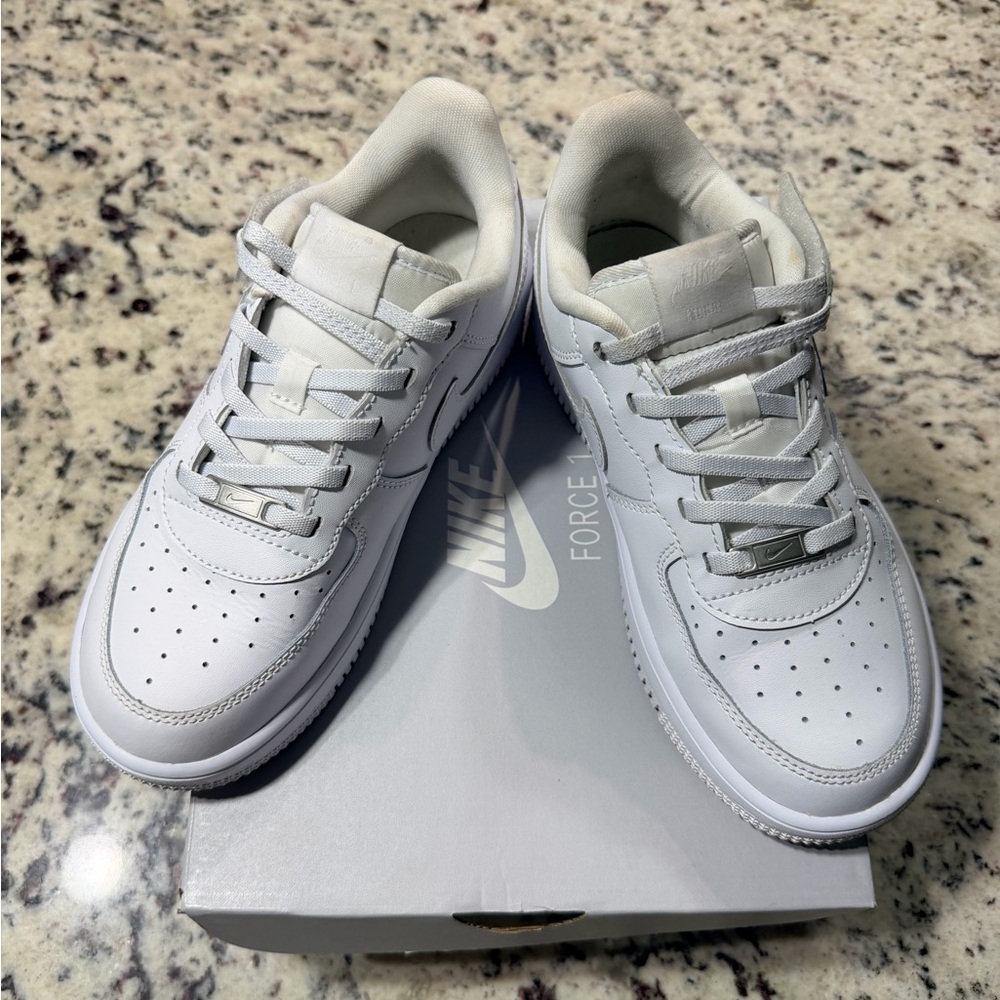 Nike Air Force 1 Low EasyOn KIDS - Picture 2 of 6
